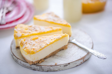 lemon cheesecake