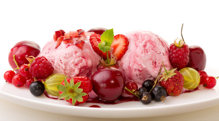 Two ball strawberry ice with fruits.
