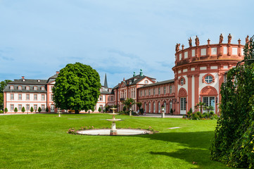 Schloss Biebrich in Wiesbaden  Deutschland © majonit