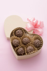 ギフトボックスにはいったチョコレート