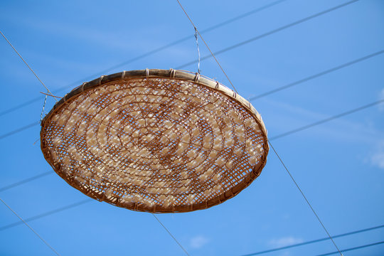 cocoon of silkworm hang on rolling round in the tray of the silk