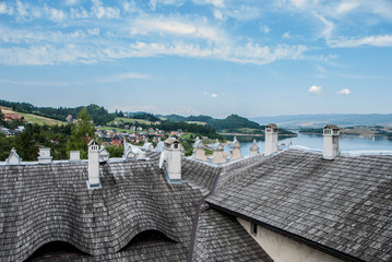 Zamek Dunajec, średniowieczna budowla w Niedzicy-Zamek, Polska. © Kana