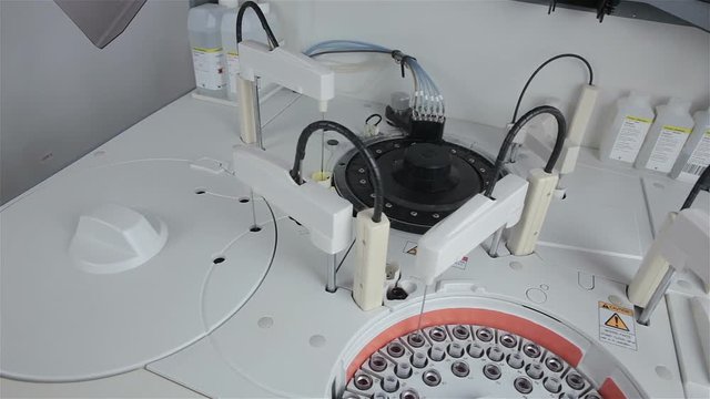 Modern medical equipment makes the analysis. 1080p.