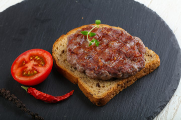 Grilled burger cutlet