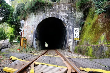 Tableaux ronds sur plexiglas Tunnel 鉄道のトンネル