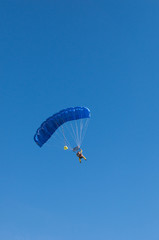 Parachute tandem