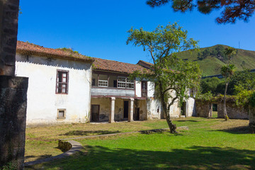 Fototapeta na wymiar Abandoned village (San Antolin Bedon) Spain