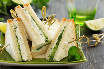 Vegetarian sandwich with cucumber and cream cheese.