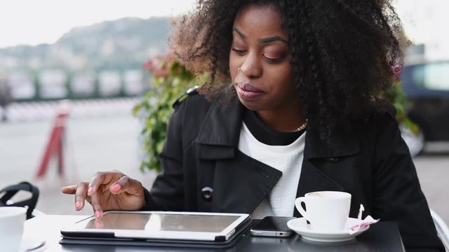 Using digital tablet