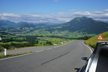 Strasse im Bregenzerwald (Vorarlberg)