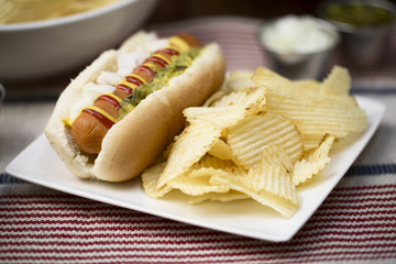 Veggie Hot Dog with Crisps