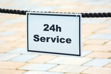 Schild 119 - 24h Service