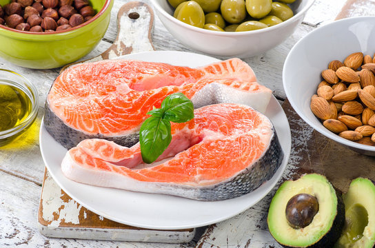 Food sources of unsaturated fats and Omega 3.