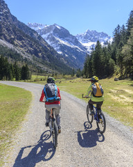 Fototapeta premium Radtour im Oytal bei Oberstdorf