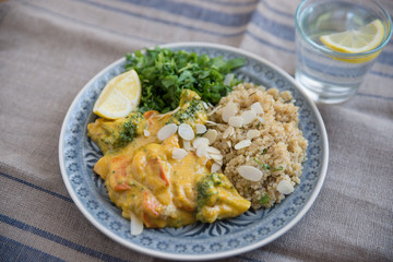 Vegetarisches Kürbis Curry mit Reis