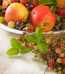 Naklejka na ściany i meble image of many ripe fruits close-up