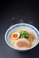 とんこつラーメン