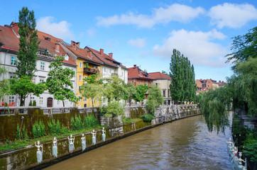 Fototapeta na wymiar Slovenian capital Ljubljana riverbank in city center
