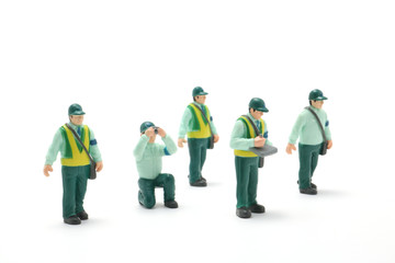 車の駐車違反を取り締まる駐車監視員