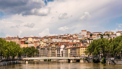 Fototapeta na wymiar Lyon mit Blick auf Saône und Altstadt