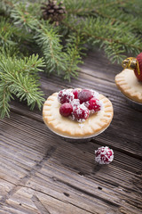 Mini pie with cranberries