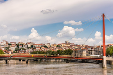 Naklejka premium Lyon mit Passerelle