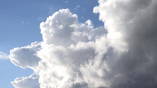 blue sky clouds (timelapse)