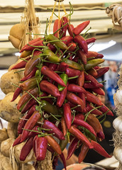 Guindillas en mercado