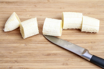 How to make chocolate dipped bananas - step by step