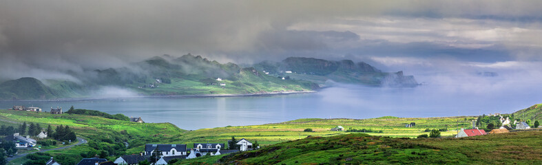 Foggy Morning - Panoramic View of Staffin Bay on the Isle of Skye in Scotland - obrazy, fototapety, plakaty