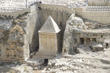 Fototapeta na wymiar Zechariah's Tomb in Jerusalem