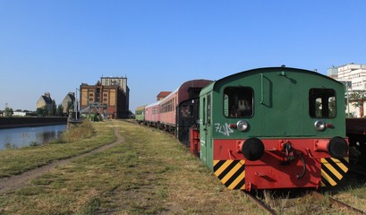 Stadtgeschichte zum Anfassen / Partie im historischen Handelshafen in Magdeburg