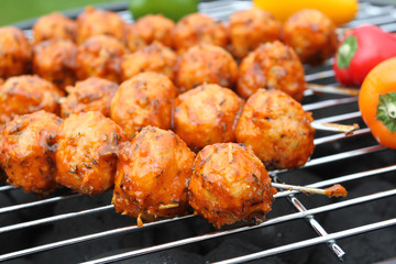 brochettes de boulettes 18072016