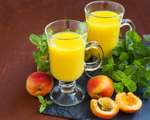 Apricot juices