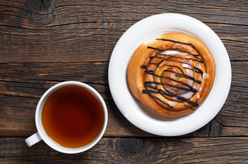 Bun and tea