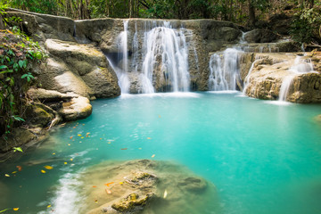 Fototapeta na wymiar Waterfall deep forest scenic natural at huai mae khamin national park, kanchanaburi, thailand