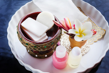 Mini set of shower bath soap and shampoo with flower