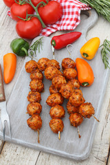 brochettes de boulettes 18072016