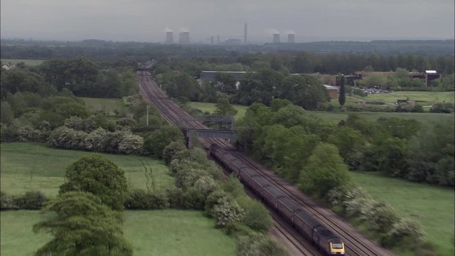 Follow Fast Train Out Of Swindon To Didcot, Different Shots