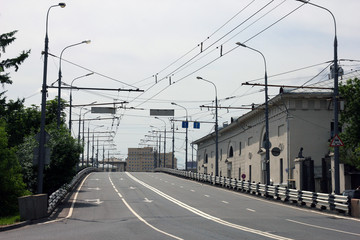 Fototapeta na wymiar empty four-lane road without cars in city Moscow