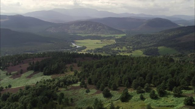 River Dee Landscape Leading To Balmoral