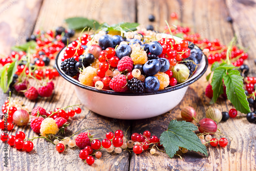 Wall mural bowl of fresh berries