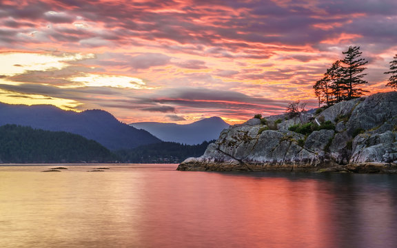 Fototapeta colorful sunset clouds over whytecliff park West Vancouver Canada