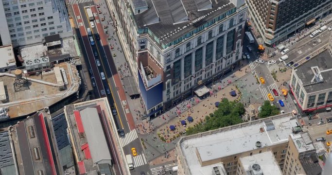 A top-down view of a large department store or office building in Manhattan.	