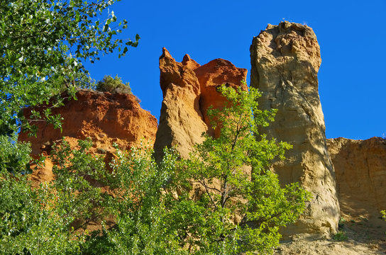Rustel Ockerfelsen - Rustel ocre rocks 04