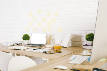 Creative workplace side