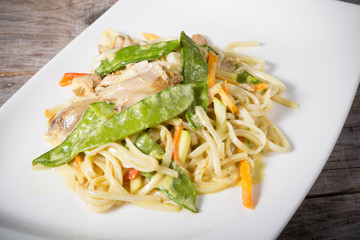 Asian chicken noodles