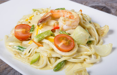 Asian noodles with shrimps