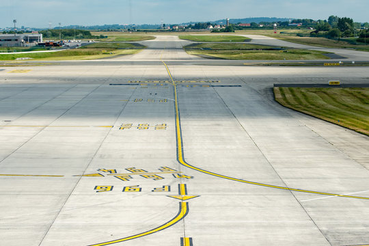 paris airport landing and loading cargo and passenger