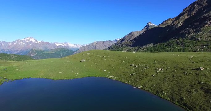 Lago alpino - Sorvolo con drone - Valmalenco